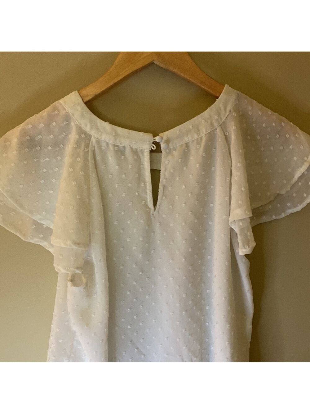 🎈 2 for $15 Ruffle Sleeve Blouse. - Picture 5 of 6
